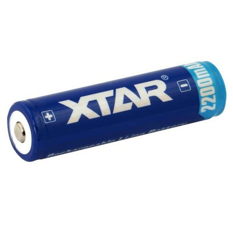 Batteria Pila Ricaricabile XTAR 18650 Litio 3,7v 2200mAh Polo Rialzato e con Circuito di Protezione