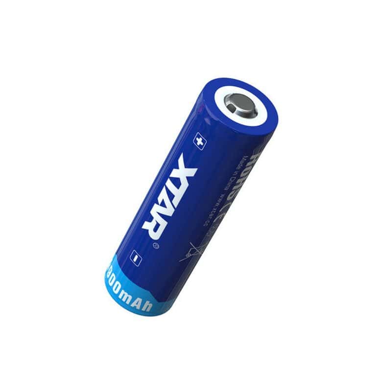 Batteria Pila Ricaricabile XTAR 21700 Litio 3,7v 4900mAh scarico 10A Polo Rialzato e con Circuito di Protezione