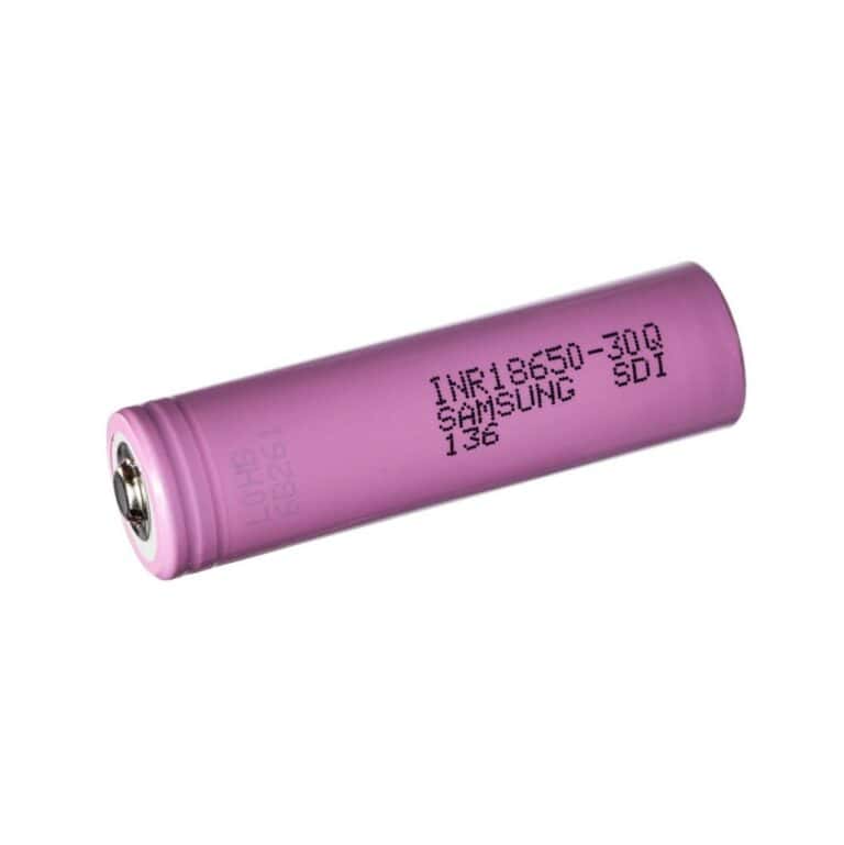 Batteria Pila Ricaricabile SAMSUNG INR 18650 -30Q Polo Rialzato Litio 3,6v 3000mAh scarico 15A