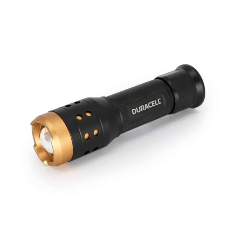 torcia duracell led 550lm autonomia 2h portata 100mt IPX4 batterie pile incluse - immagine 4