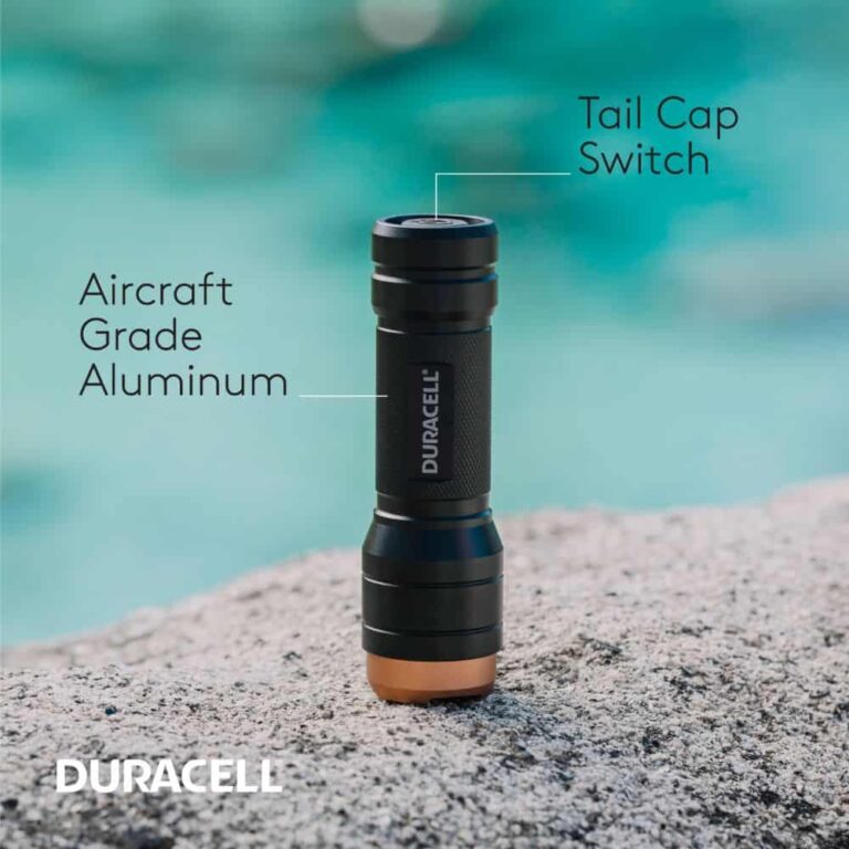torcia duracell led 250lm autonomia 1,5h portata 180mt batterie pile incluse - immagine 5