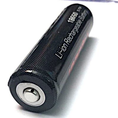 Batteria Pila Ricaricabile JAPCELL 18650 Litio 3,6v 3500mAh scarico 10A Polo Rialzato e con Circuito di Protezione